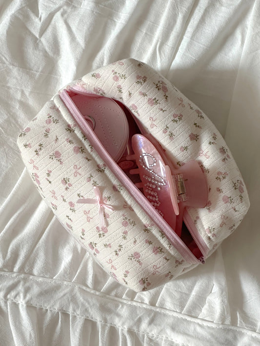 Ribbon Rose Beauty Bag